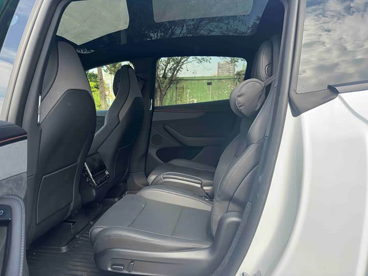 Фото 5 - Tesla Model Y