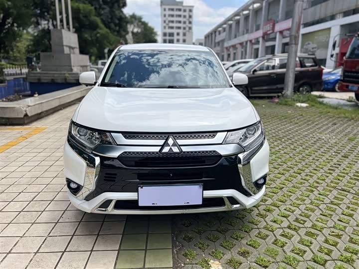 Zdjęcie 7 - Mitsubishi Outlander