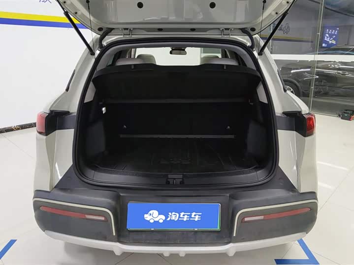 Фото 4 - BYD Yuan Up