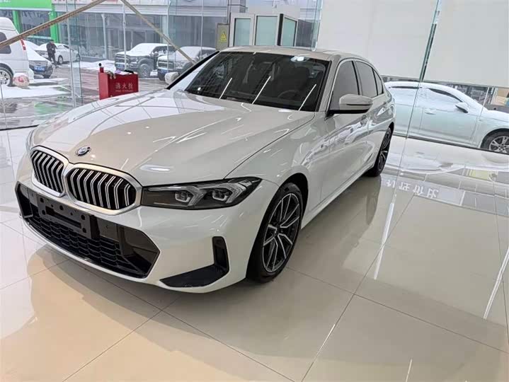 Фото 1 - BMW 3 Series
