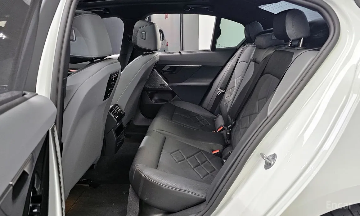 BMW 5 Series 2023 530e M Sport
