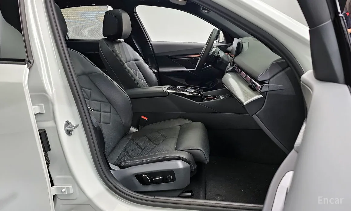 BMW 5 Series 2023 530e M Sport