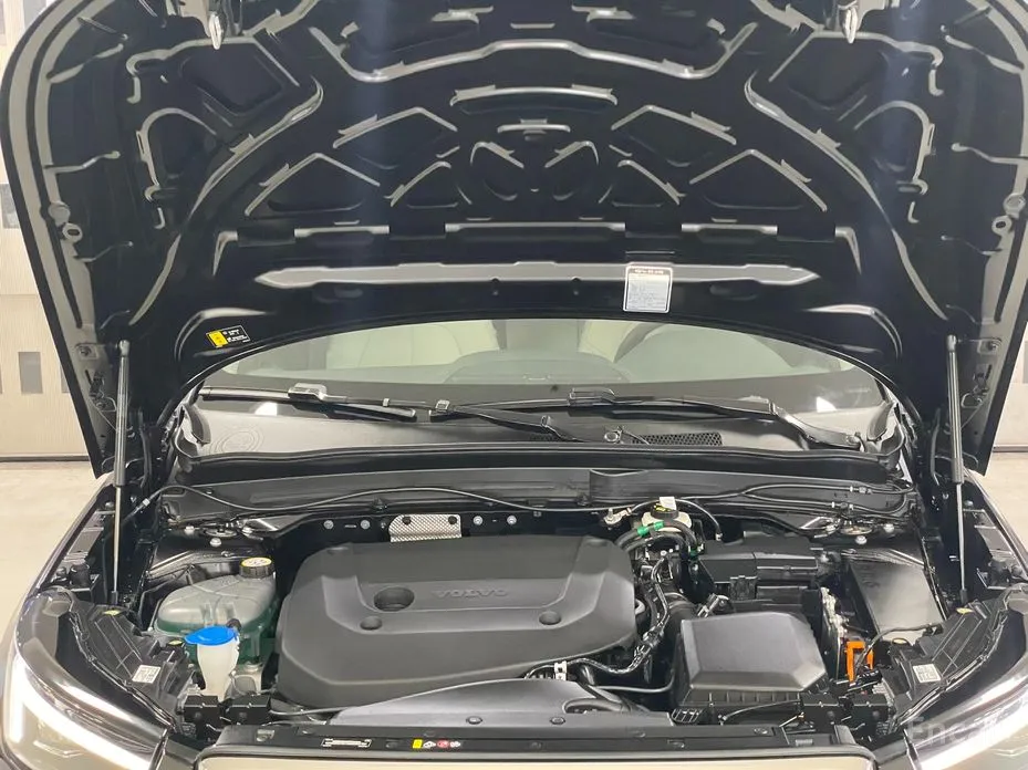 Volvo XC40 2018 B4 Ultra Bright
