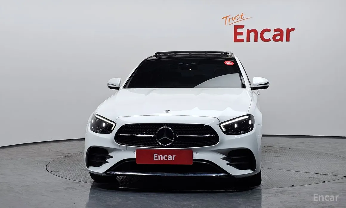 Фото 3 - Mercedes-Benz E-Class