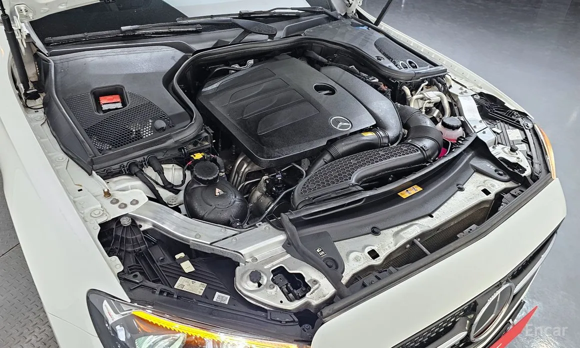 Фото 6 - Mercedes-Benz E-Class