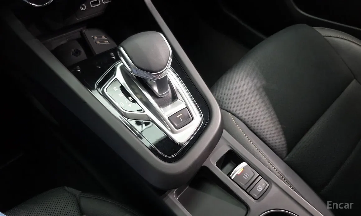 Renault Arkana 2024 1.6 E-TECH Iconic