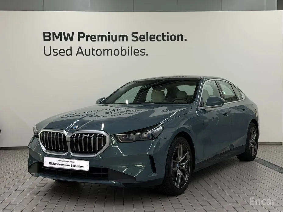 BMW 5 Series 2023 523d