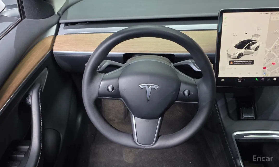 Photo 13 - Tesla Model 3