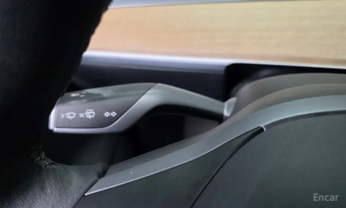 Photo 29 - Tesla Model 3
