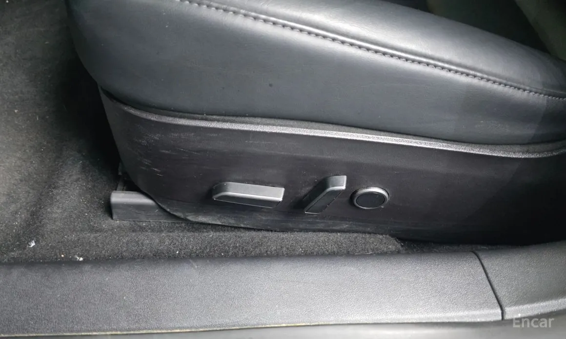 Photo 31 - Tesla Model 3