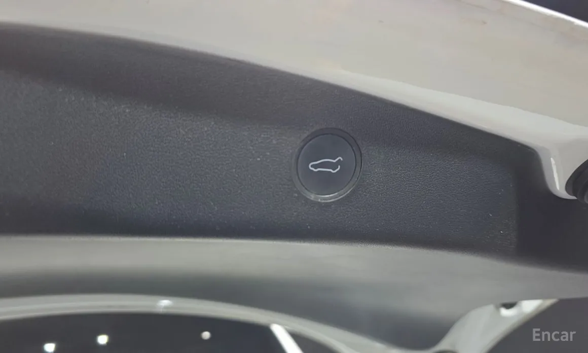 Photo 32 - Tesla Model 3