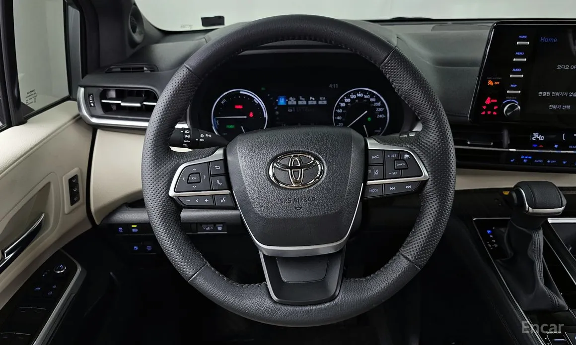 صورة 13 - Toyota Sienna