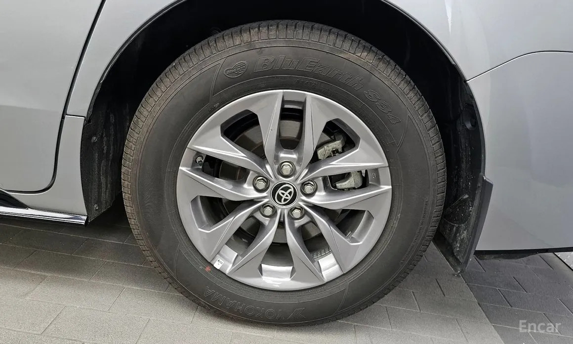 صورة 21 - Toyota Sienna