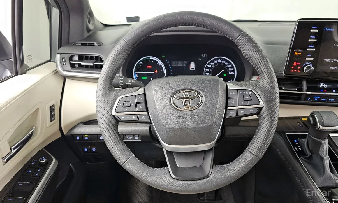 صورة 28 - Toyota Sienna