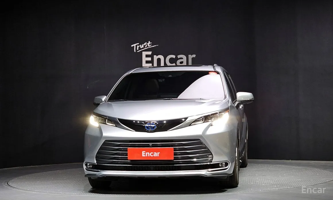 صورة 3 - Toyota Sienna