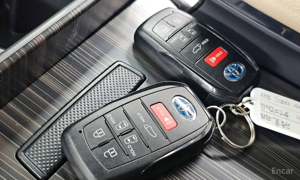 صورة 32 - Toyota Sienna