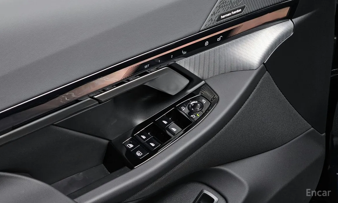 Photo 18 - BMW 5 Series