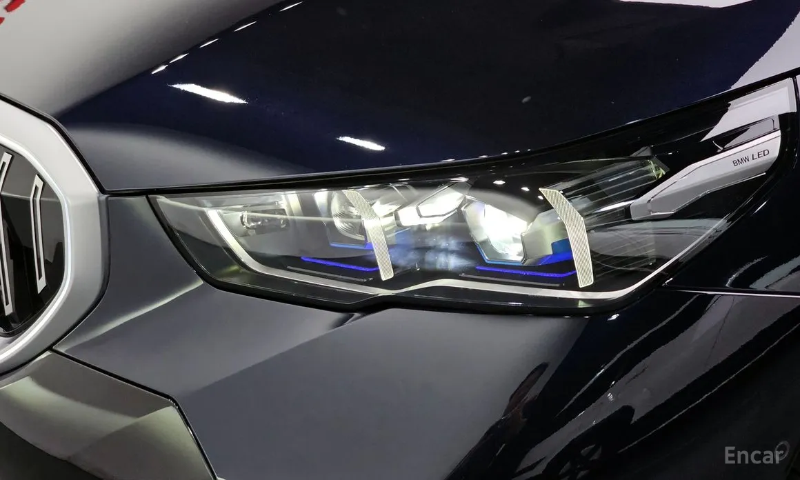 Photo 22 - BMW 5 Series
