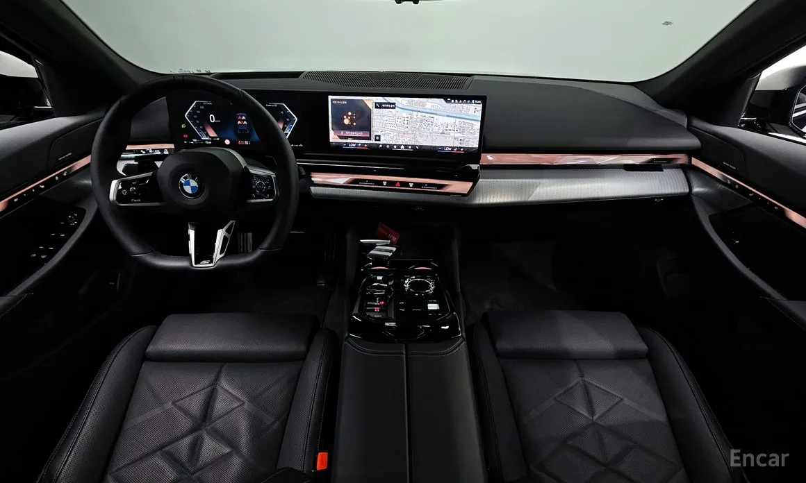 Photo 7 - BMW 5 Series