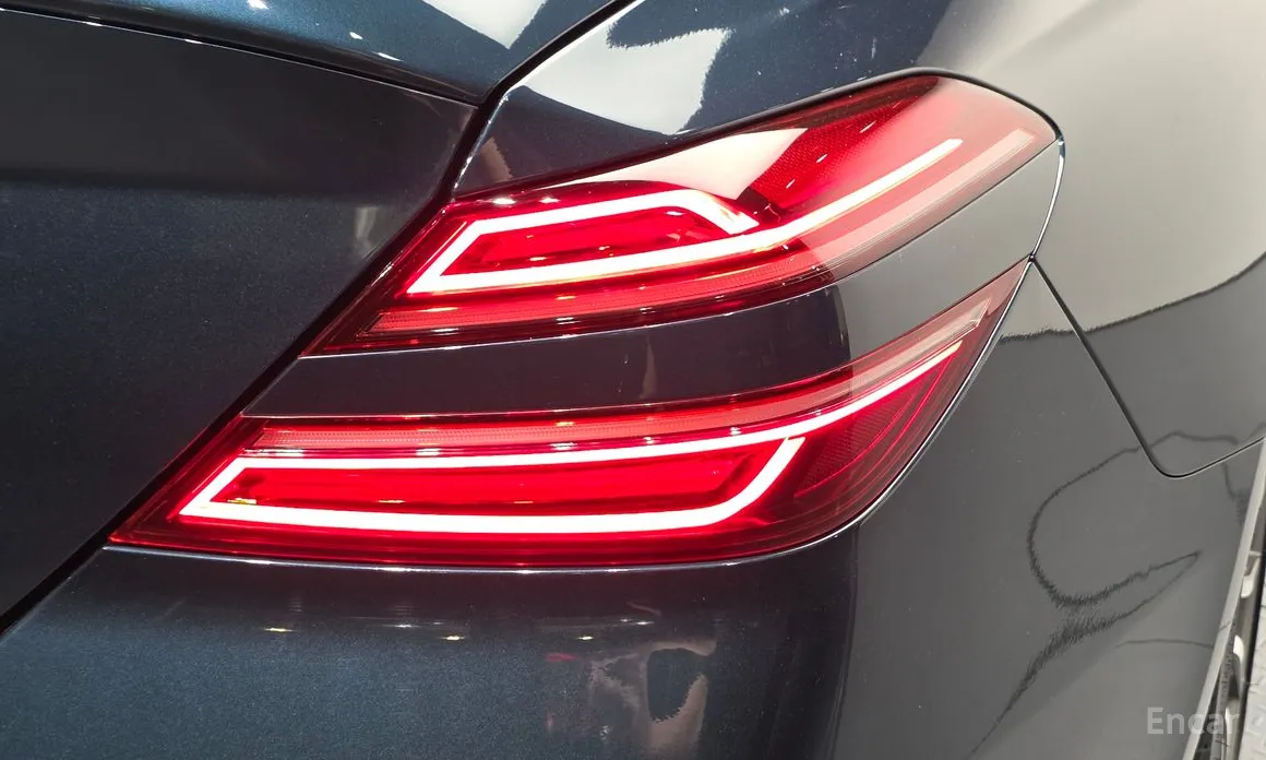 Genesis G70 2020 Gasoline 3.3T 2WD