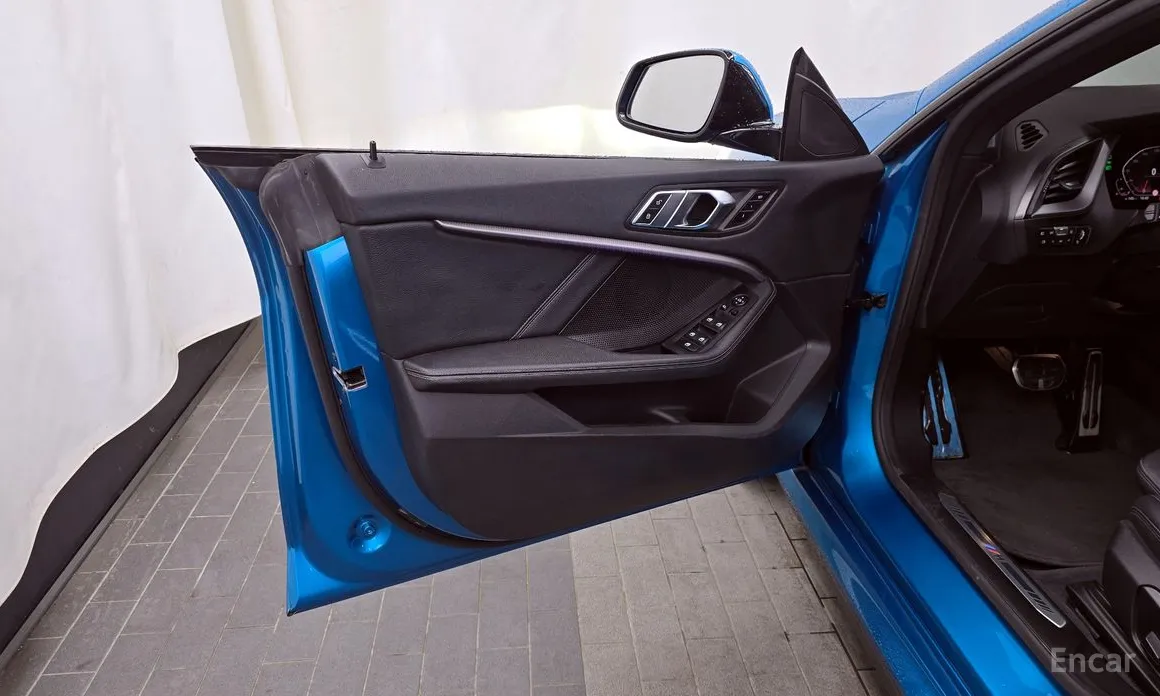 BMW 2 Series 2020 220i M Sports