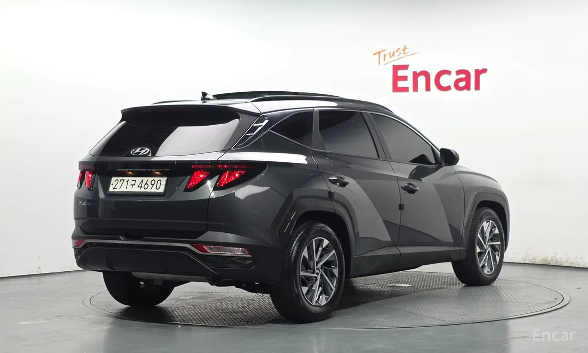 Фото 2 - Hyundai Tucson