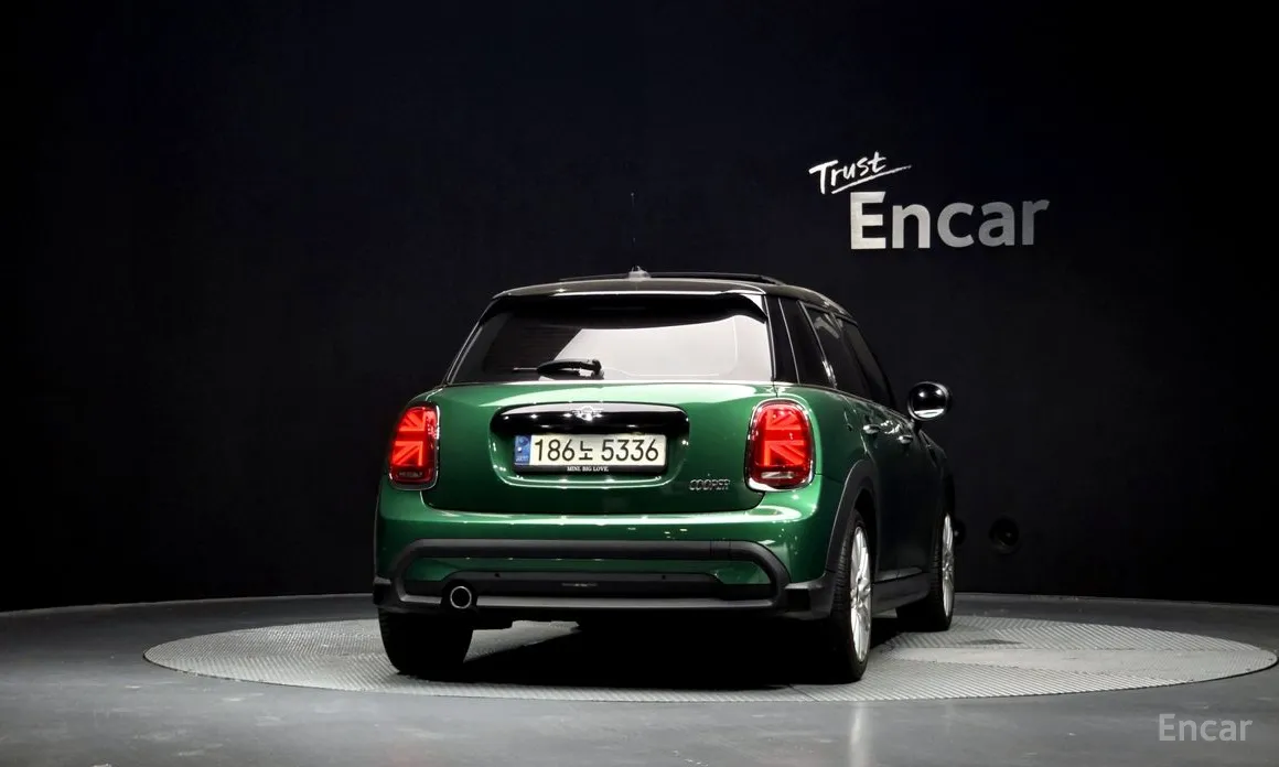 Mini Cooper 2001 Classic Plus Launch Pack