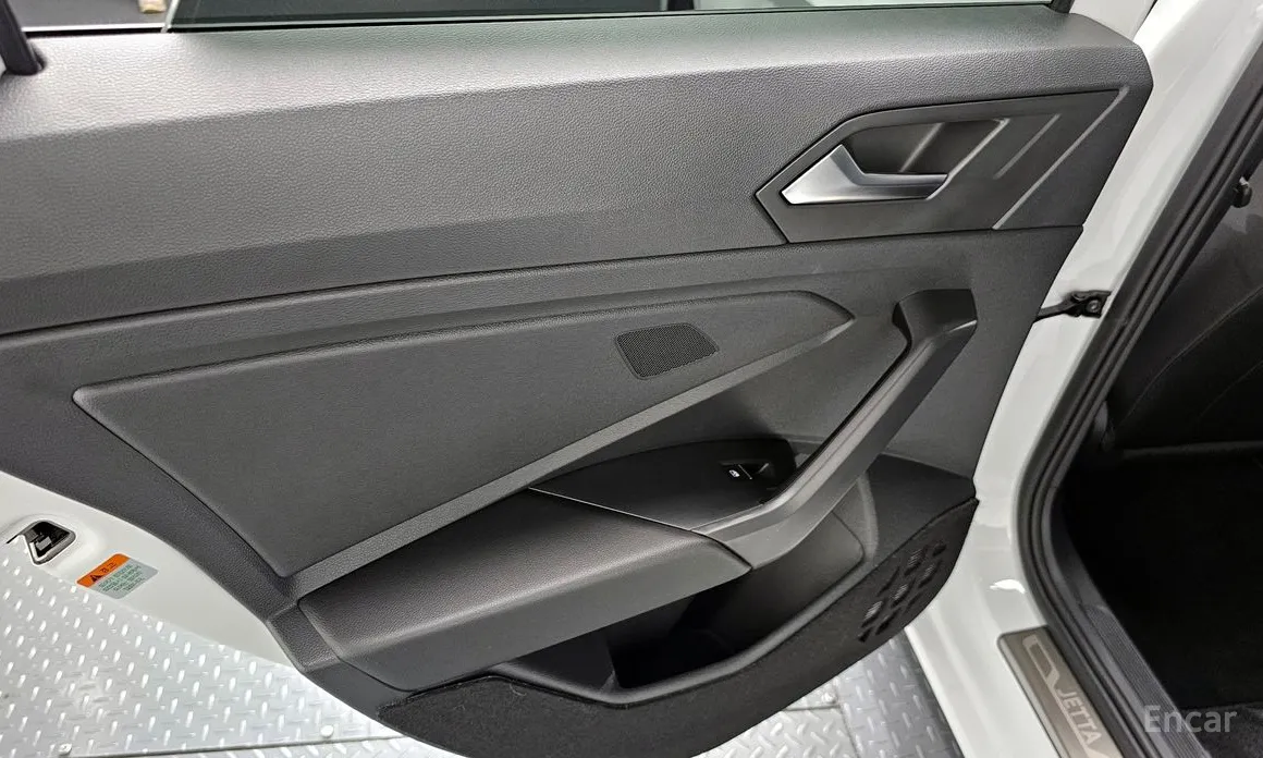 صورة 25 - Volkswagen Jetta