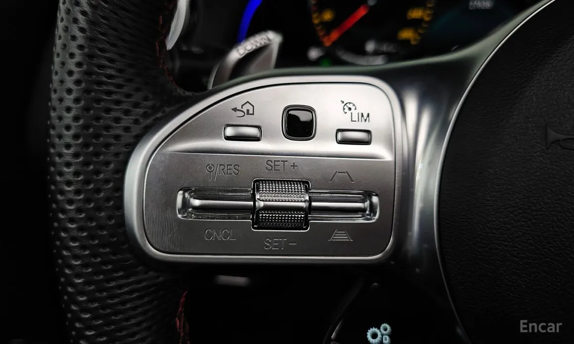 Mercedes-Benz GLB-Class 2020 AMG GLB35 4MATIC