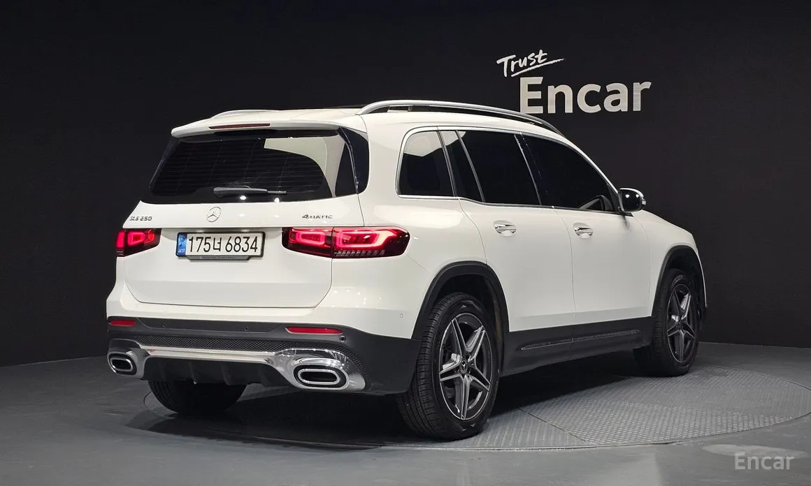 Mercedes-Benz GLB-Class 2020 GLB250 4MATIC