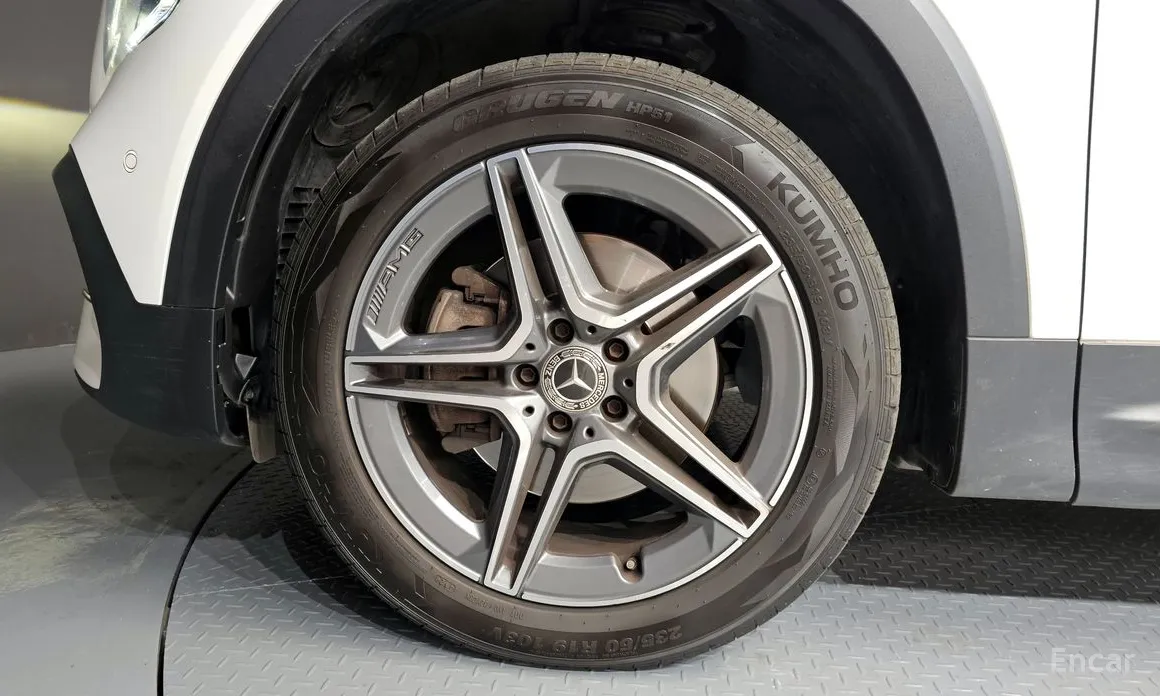 Mercedes-Benz GLB-Class 2020 GLB250 4MATIC
