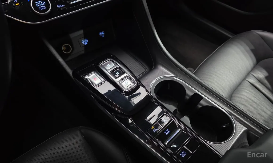 Фото 9 - Hyundai Sonata
