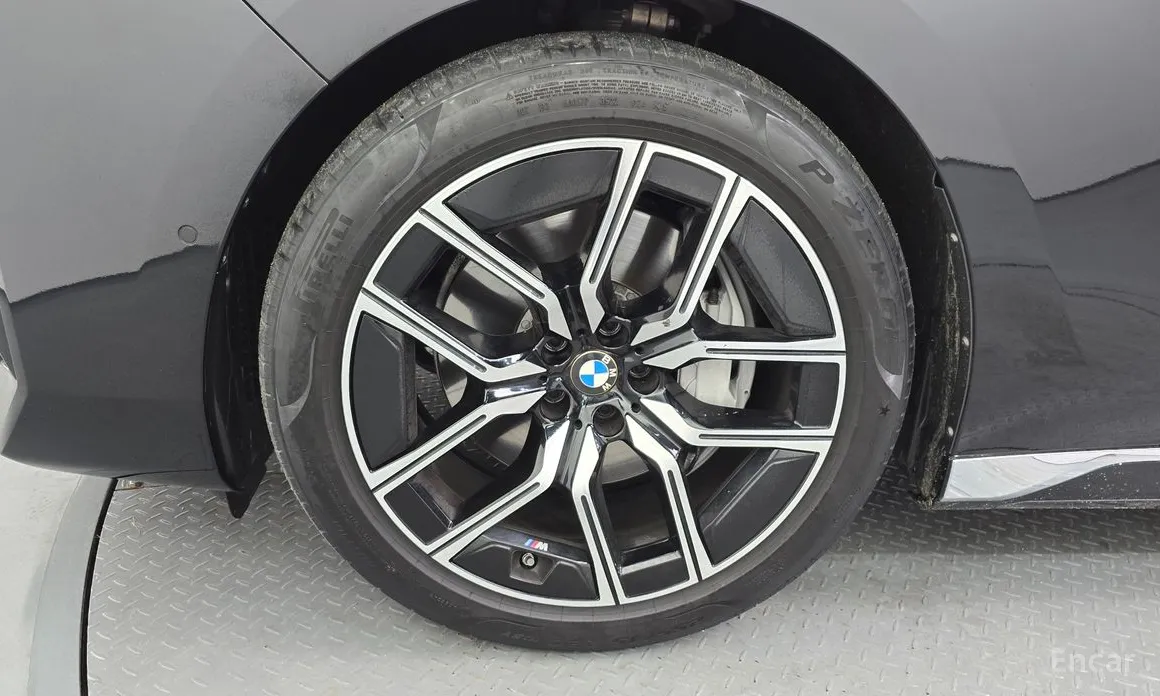 BMW 7 Series 2022 740i sDrive M Sport