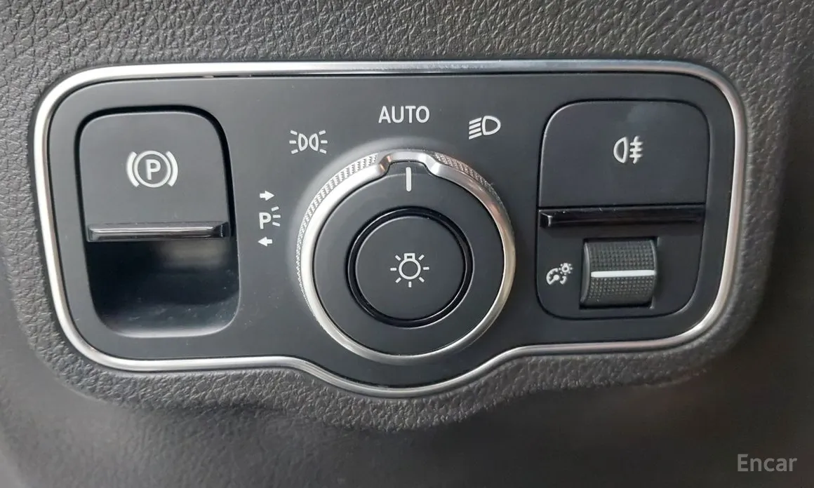 Mercedes-Benz GLB-Class 2020 GLB200 d