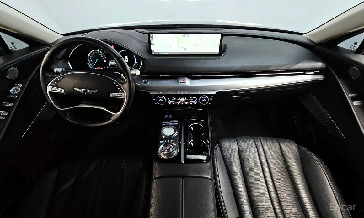 Photo 7 - Genesis G80