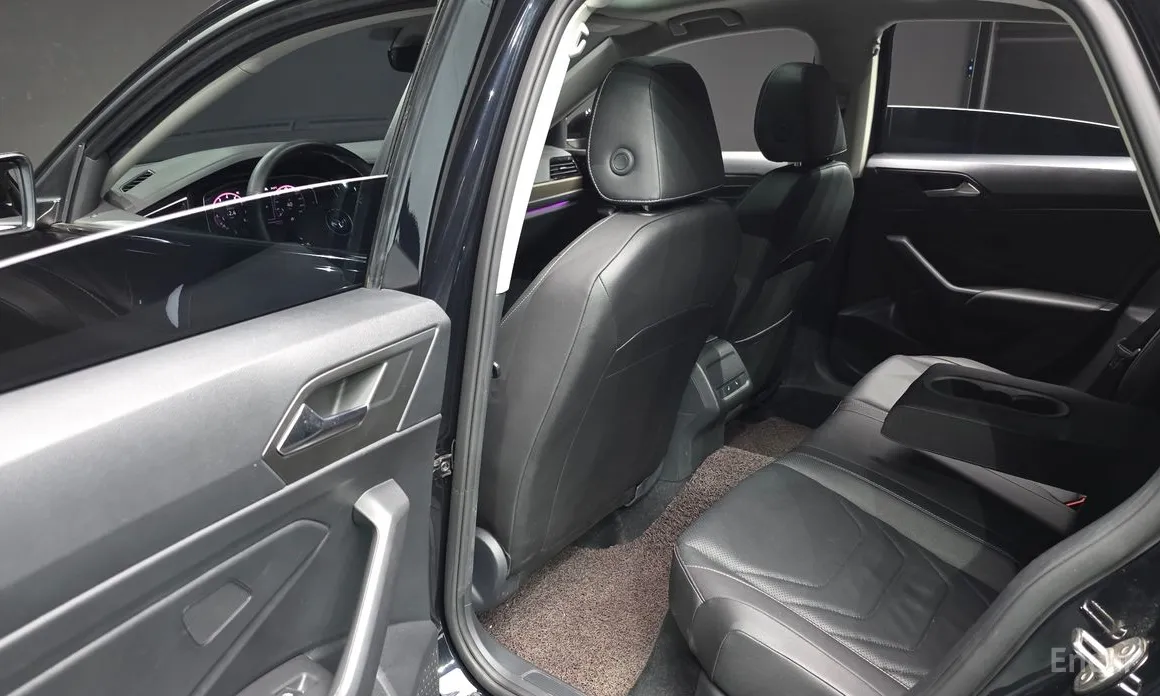Photo 12 - Volkswagen Jetta