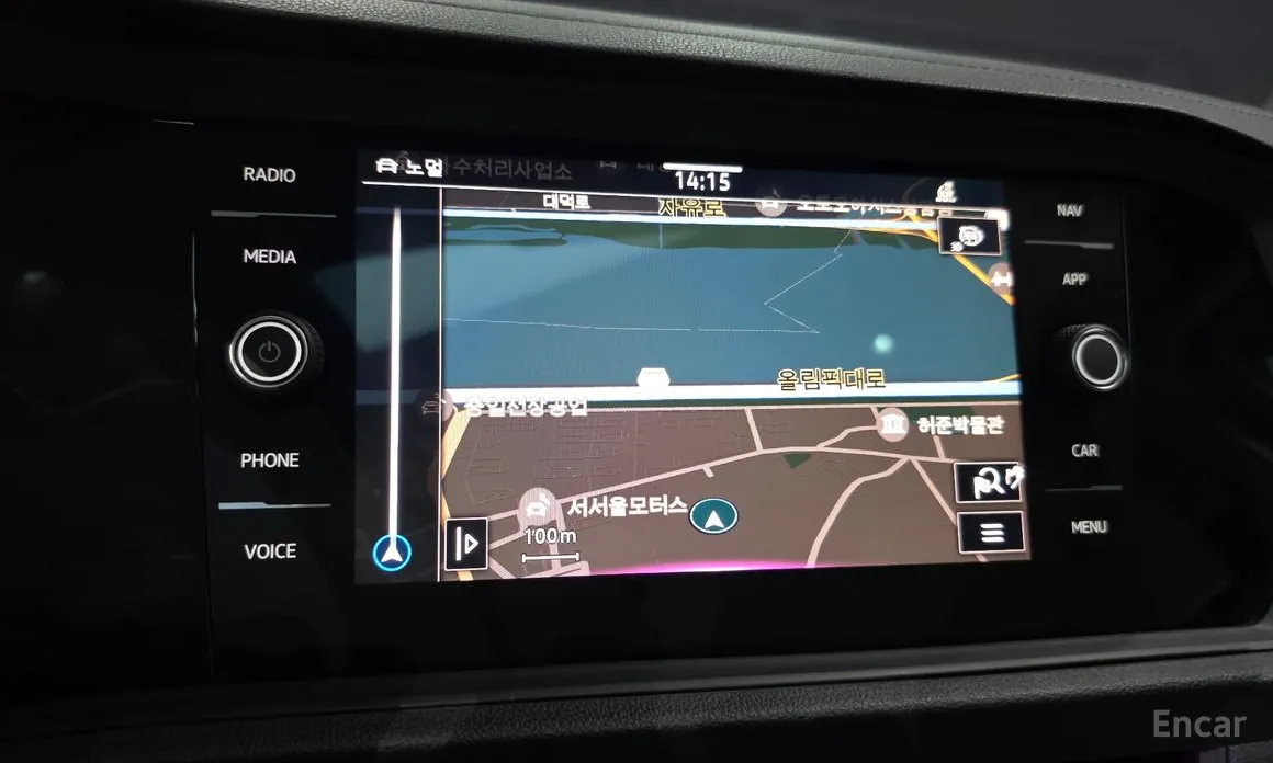 Photo 14 - Volkswagen Jetta