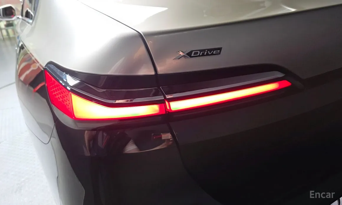 BMW 7 Series 2022 740i xDrive M Sport