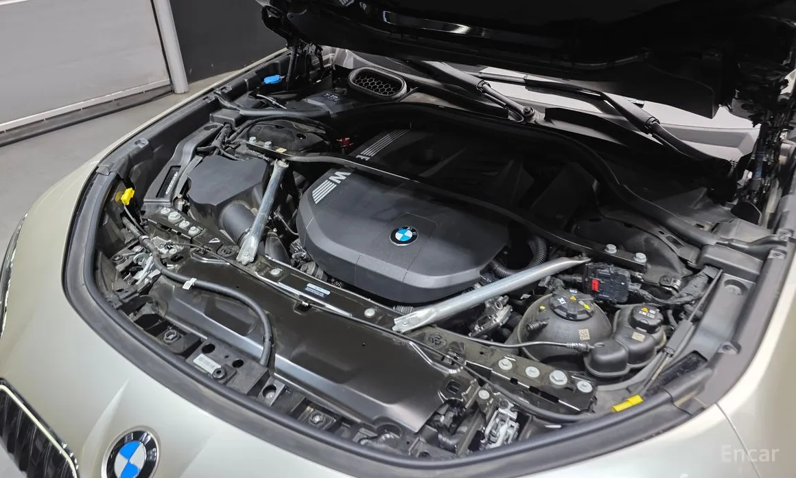 BMW 7 Series 2022 740i xDrive M Sport