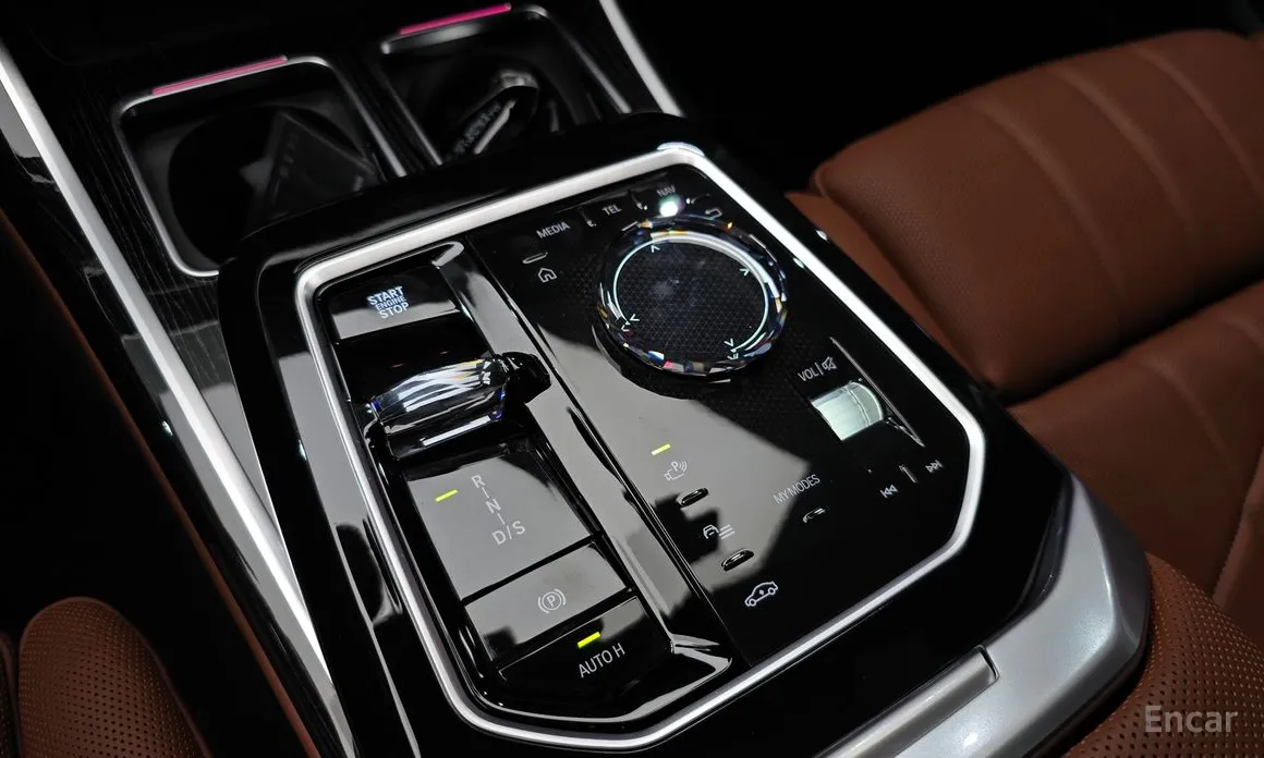 BMW 7 Series 2022 740i xDrive M Sport