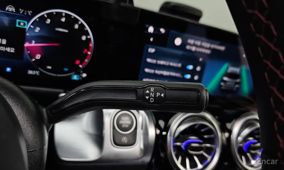 Mercedes-Benz GLB-Class 2020 GLB250 4MATIC