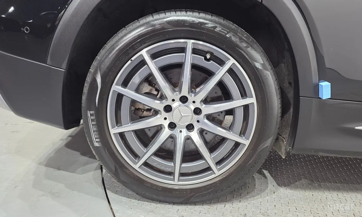 Mercedes-Benz GLB-Class 2020 AMG GLB35 4MATIC