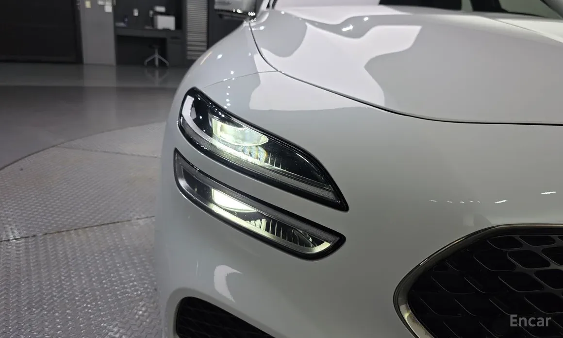 Photo 22 - Genesis G70