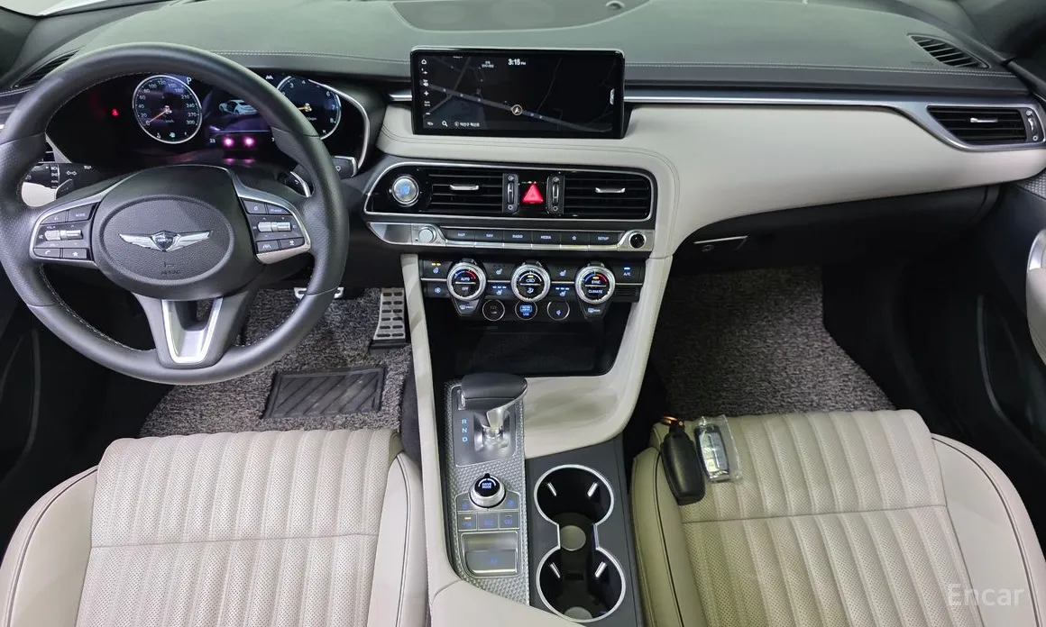 Photo 7 - Genesis G70