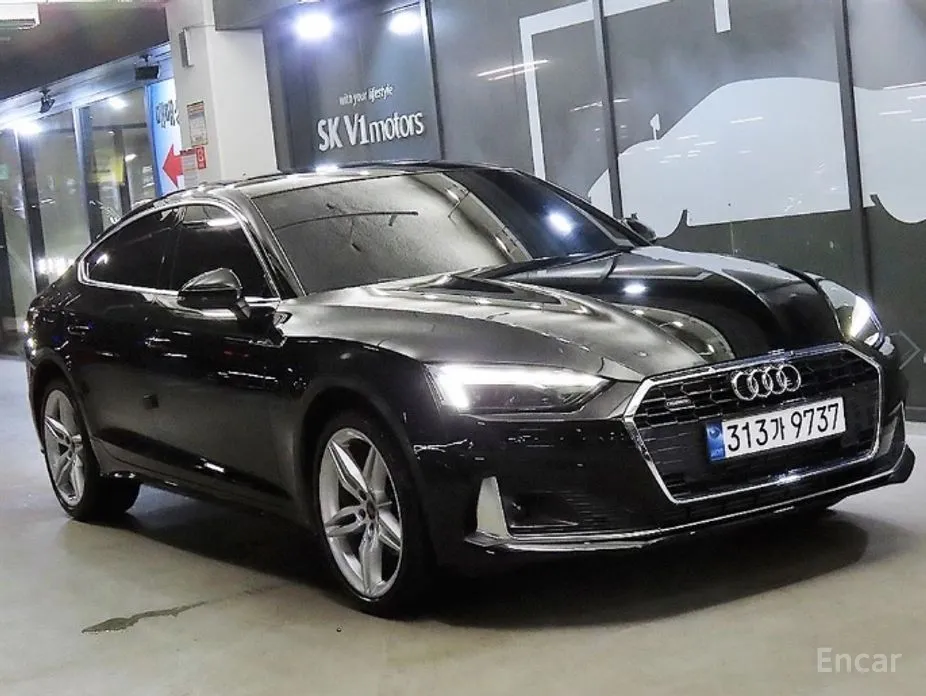 Фото 1 - Audi A5