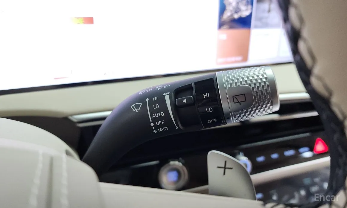 Фото 30 - Genesis GV70