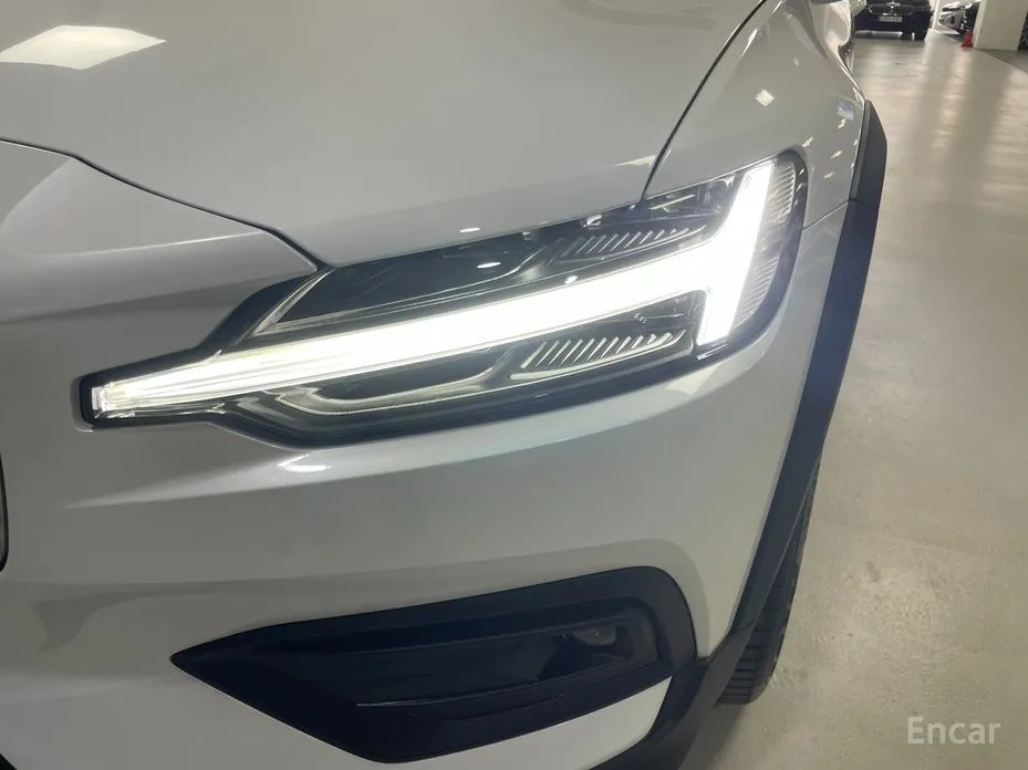 Volvo V60 2019 B5 Ultra AWD