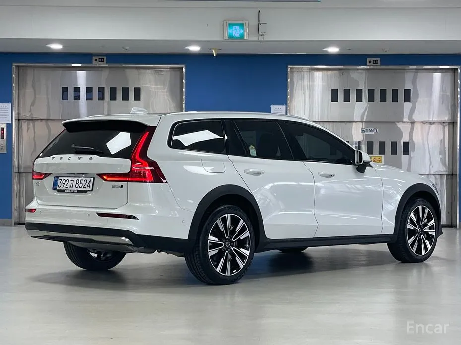 2019 Volvo V60