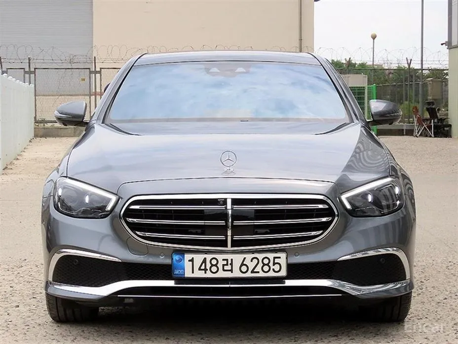 Фото 2 - Mercedes-Benz E-Class
