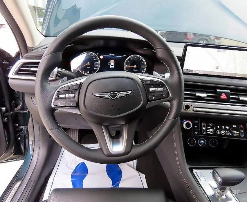 صورة 9 - Genesis G70